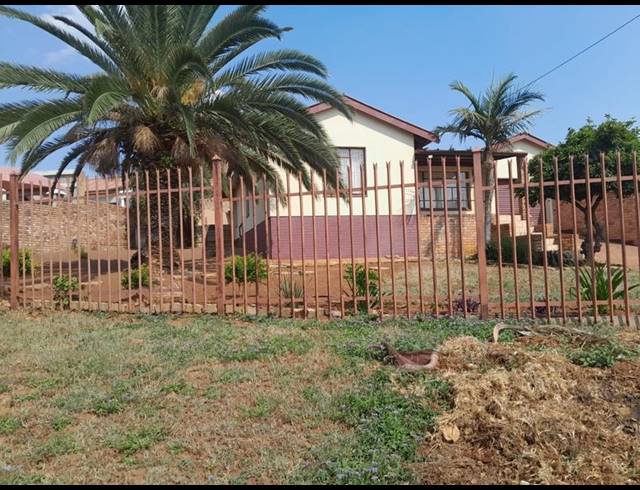 3 BEDROOM HOUSE FOR SALE IN WEST PARK